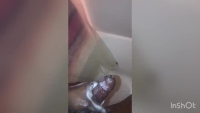 Soapy Cumshot (Shower Spit)