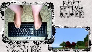 Sexy Feet Playing Minecraft