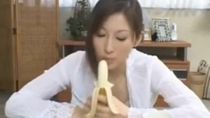 Chihiro Hara gives a Good Handjob to her Partner - more at Hotajp com