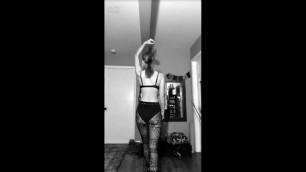 Sexy Snapchat Dance